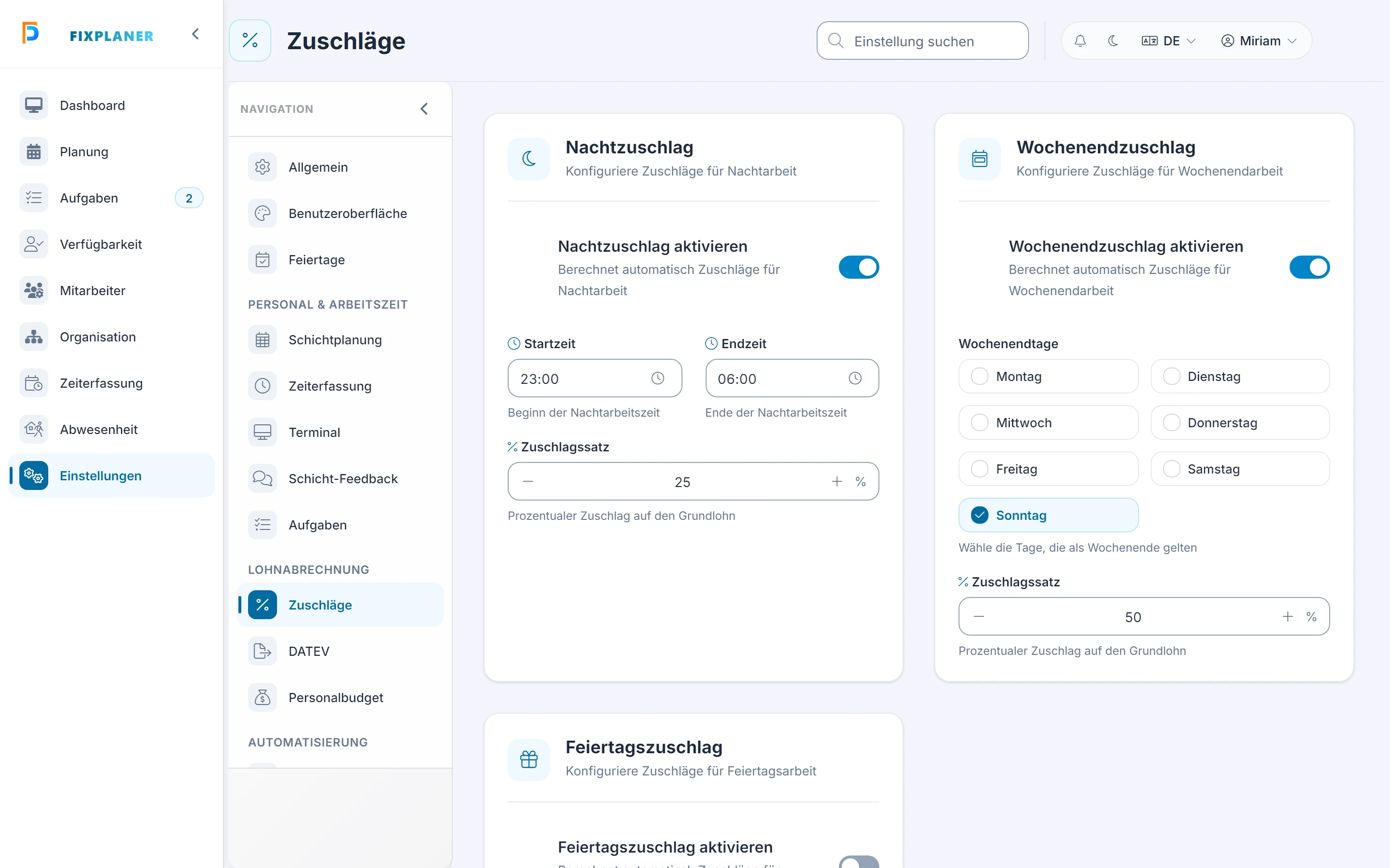 Screenshot: Bildschirm Lohnabrechnung. Markiert: (1) Zuschläge: Die Gruppe führt zu Zuschläge, DATEV und Personalbudget., (A) Zuschläge: Rechts steht die gewählte Seite mit ihren Einstellungen.