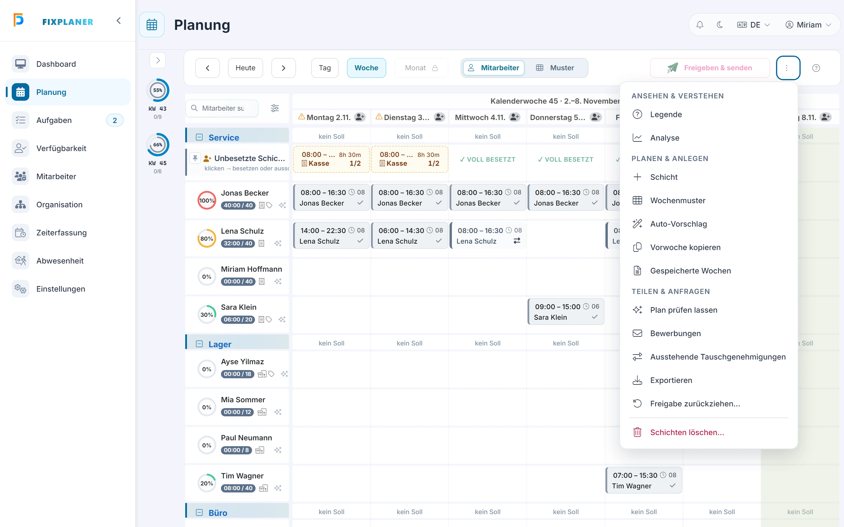 Screenshot Plan prüfen lassen: Schritt 1: Prüfung starten. Markiert: (1) Plan prüfen lassen: Der erste Eintrag unter „Teilen & Anfragen“ öffnet den Assistenten mit einer vorbereiteten Frage.